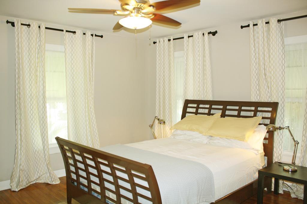 Hancock Guest Cottage ออสติน ภายนอก รูปภาพ